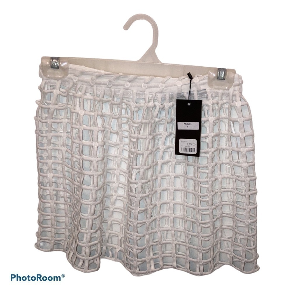 A 1Z45 by LF hollowed out Netted mesh skirt